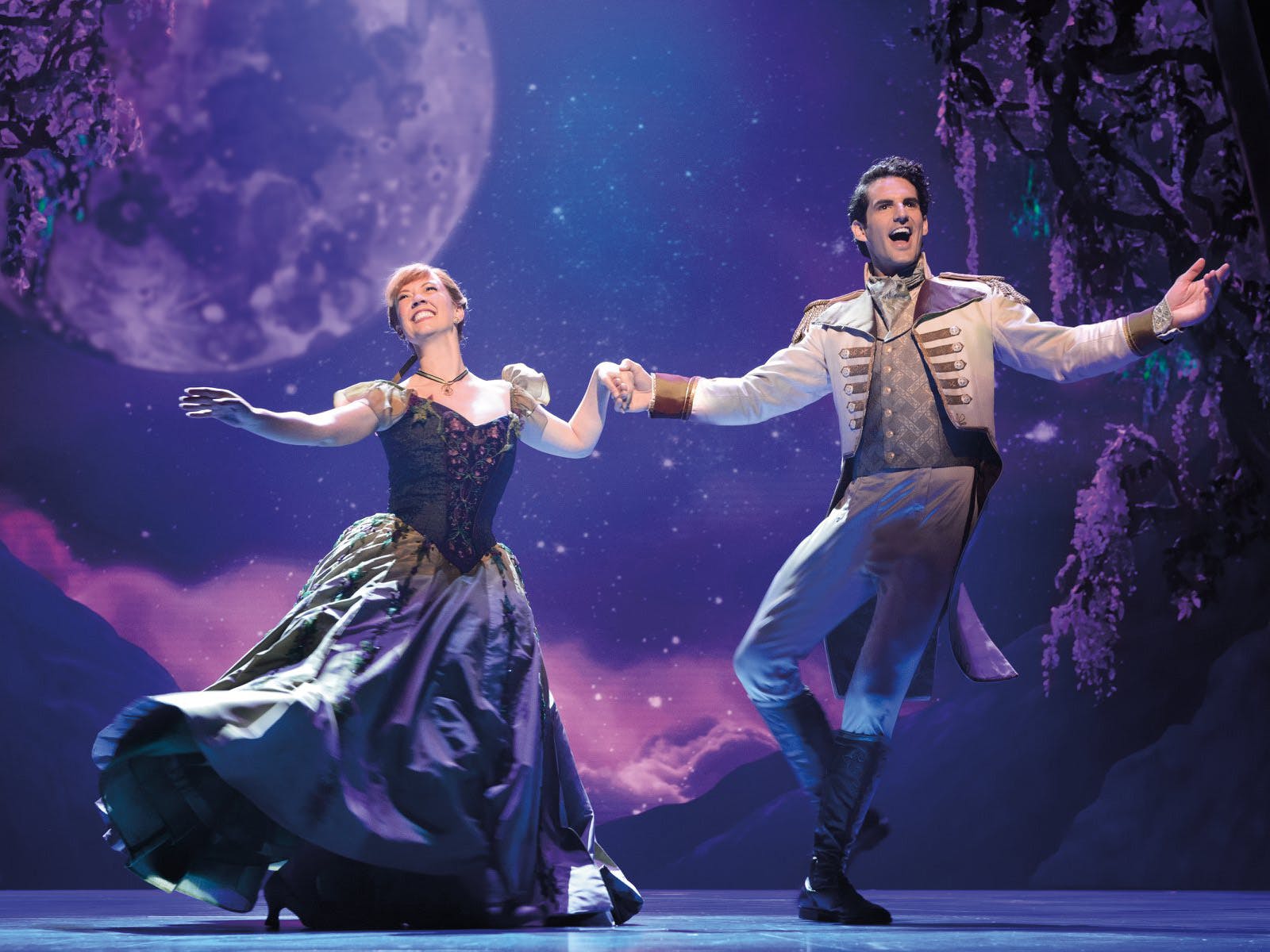 Carousel – Frozen1